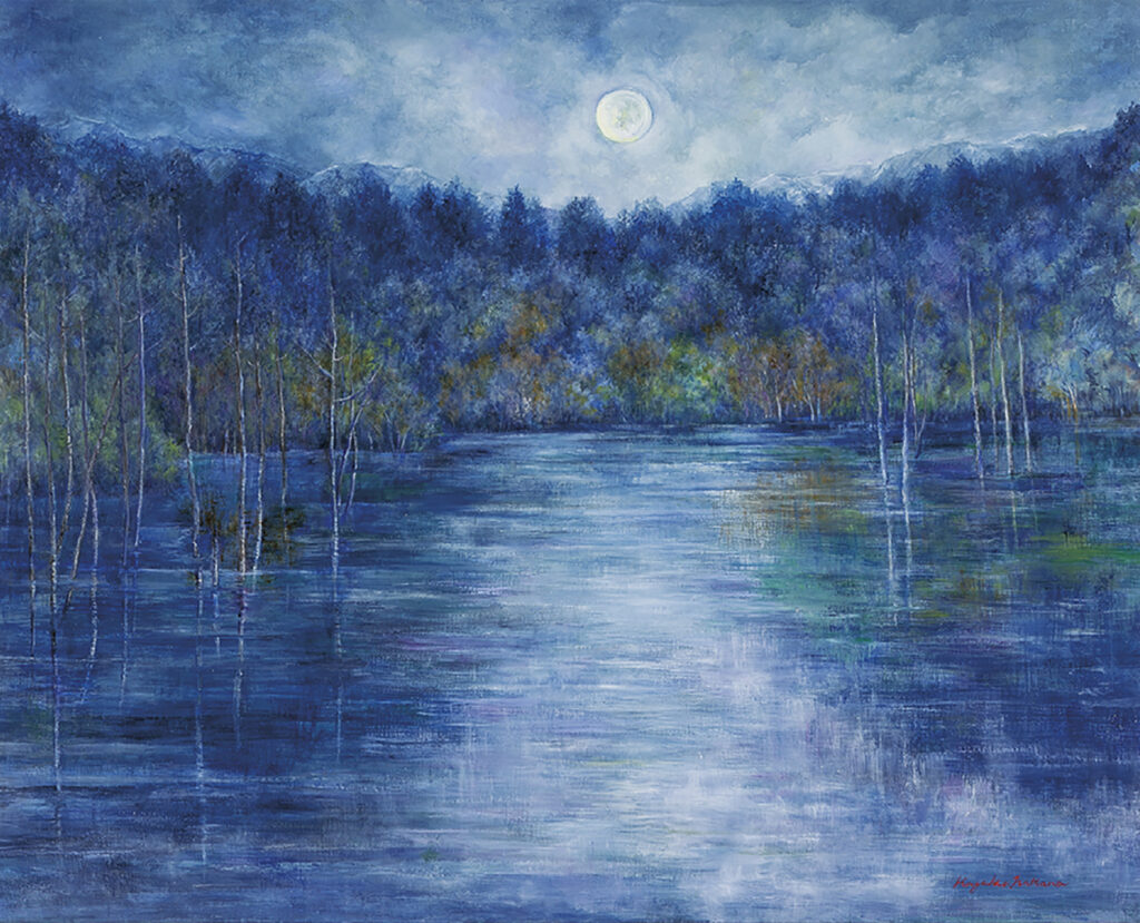 月明かりの青い池