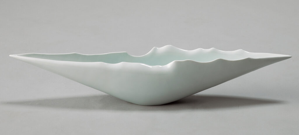 白磁花器『遥』